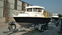 Bateaux de travail à vendre