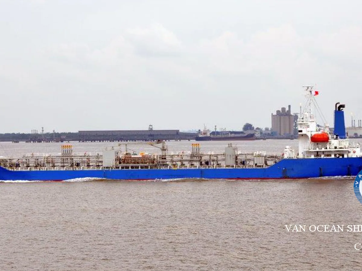 Pétrolier / chimiquier à vendre