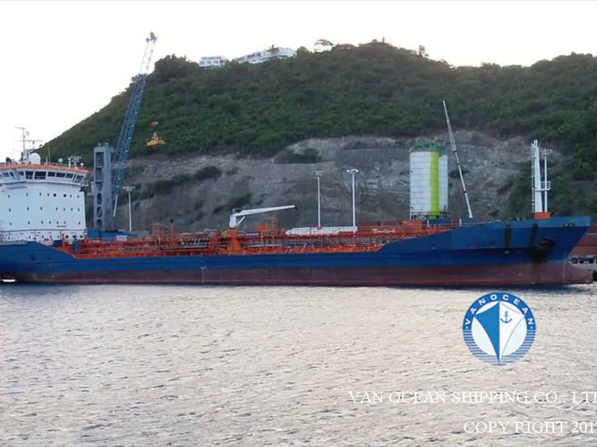 Pétrolier / chimiquier à vendre