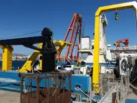 Navire de recherche à vendre