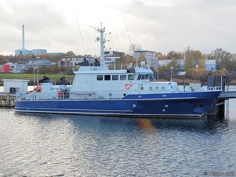 Bateau patrouilleur à vendre