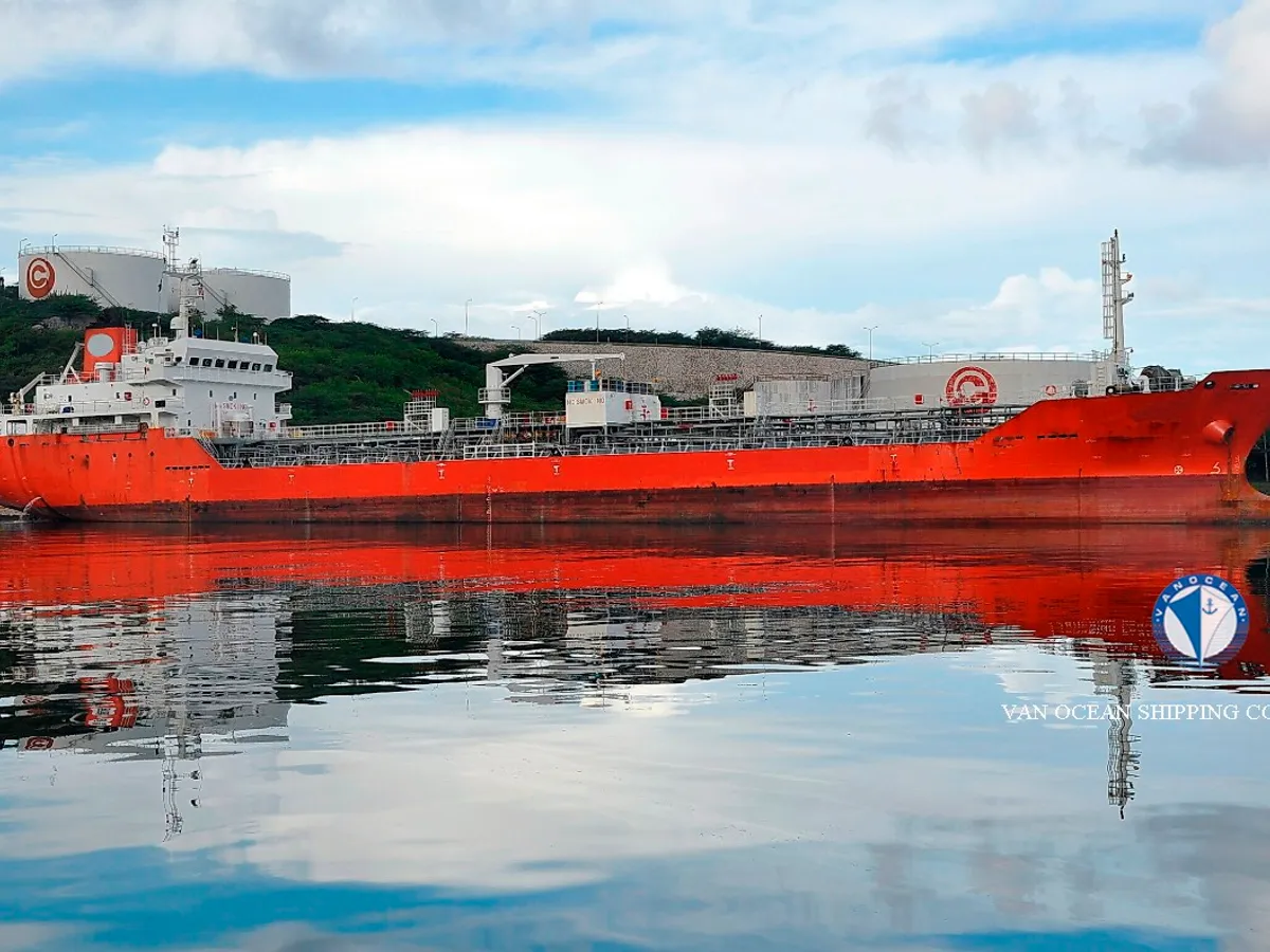 Pétrolier / chimiquier à vendre