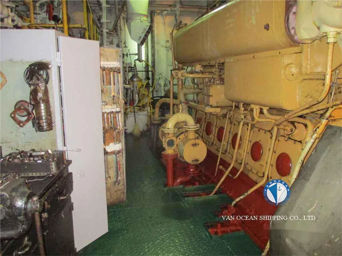 Navire frigorifique à vendre