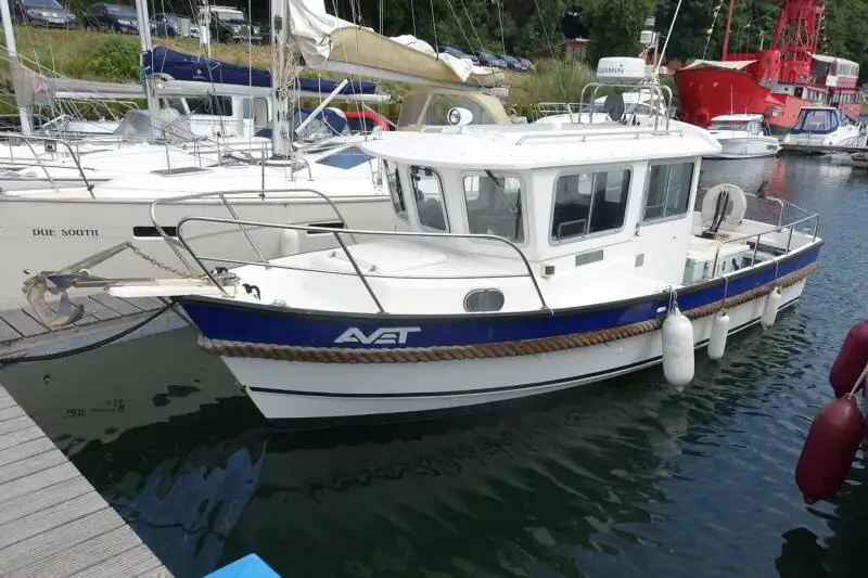Bateaux de travail à vendre
