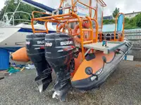 Bateau pneumatique semi-rigide à vendre