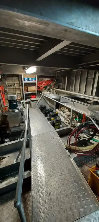 Bateau de transport d'équipage à vendre