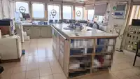 Navire d'approvisionnement à vendre