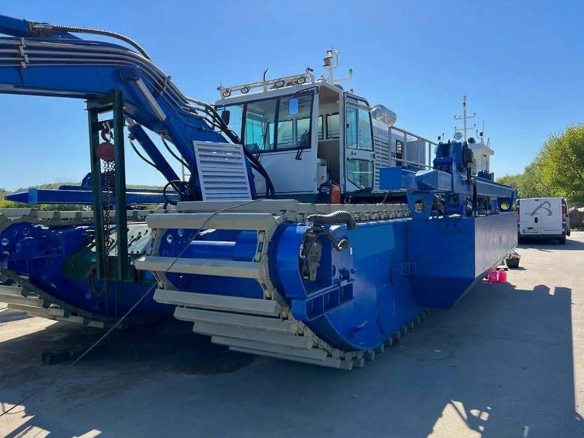 Amphibie à vendre