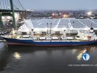 Navire frigorifique à vendre