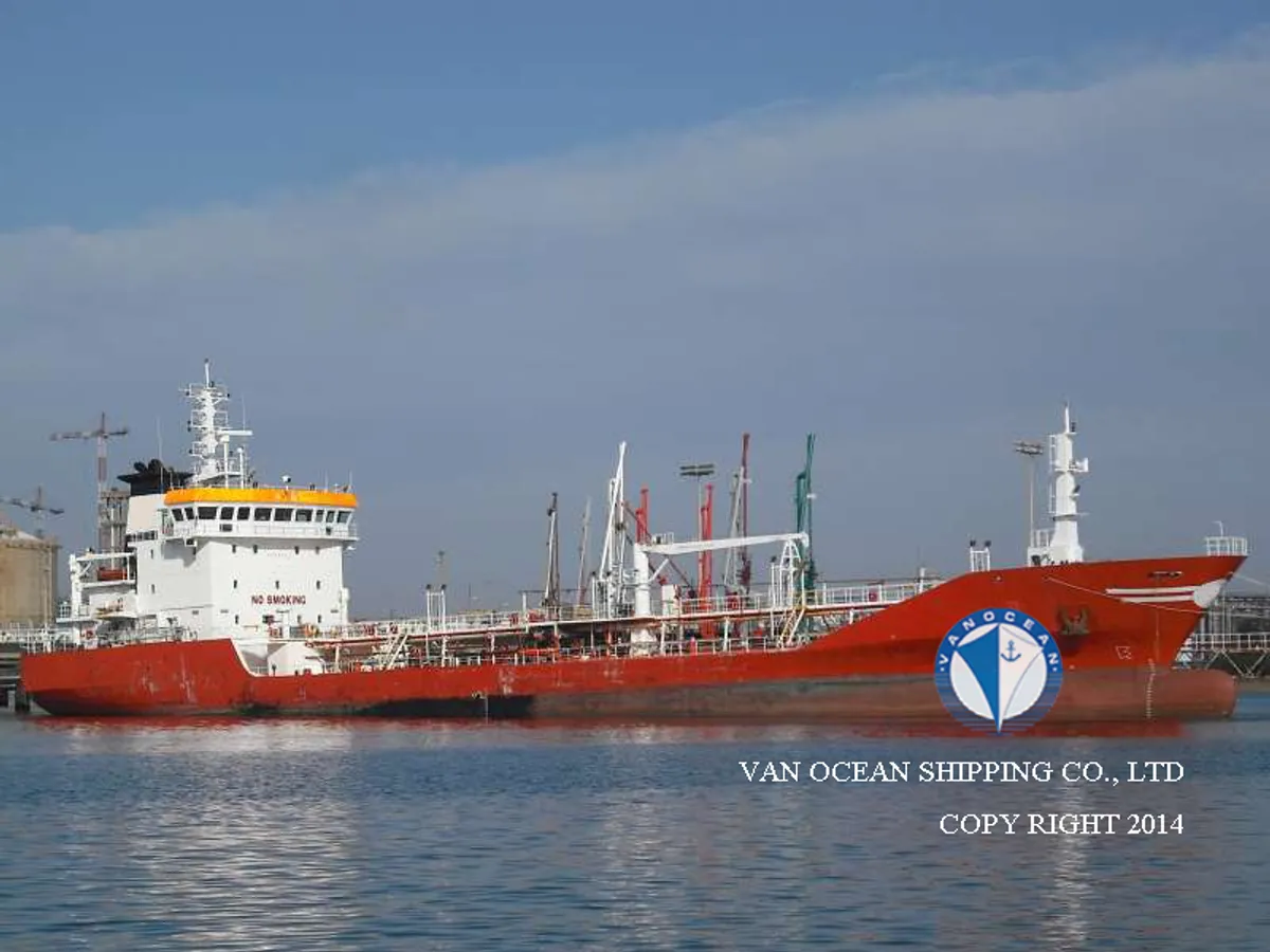 Pétrolier / chimiquier à vendre
