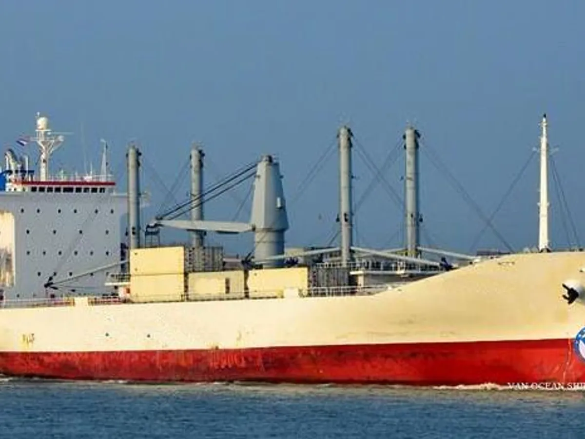 Navire frigorifique à vendre