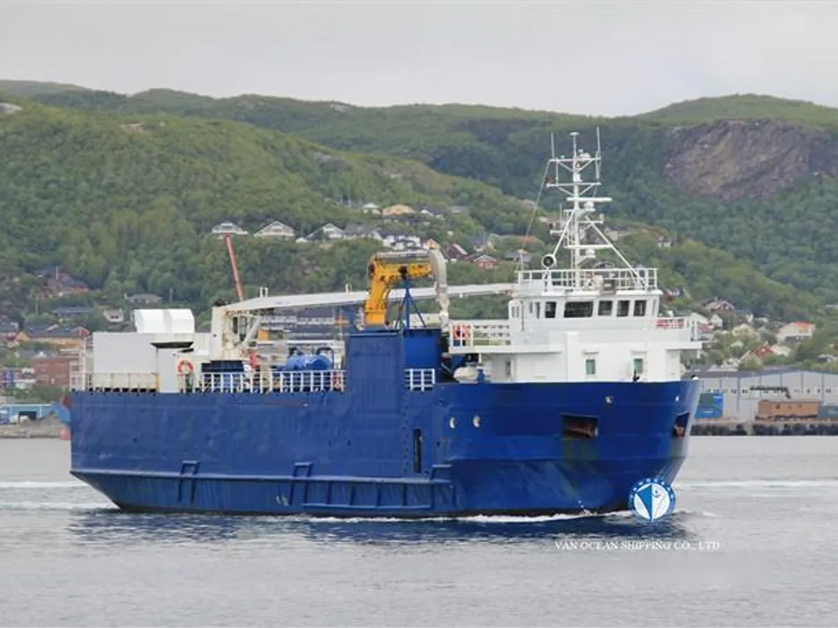 Navire frigorifique à vendre
