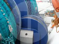 Chalutier à flottaison à vendre