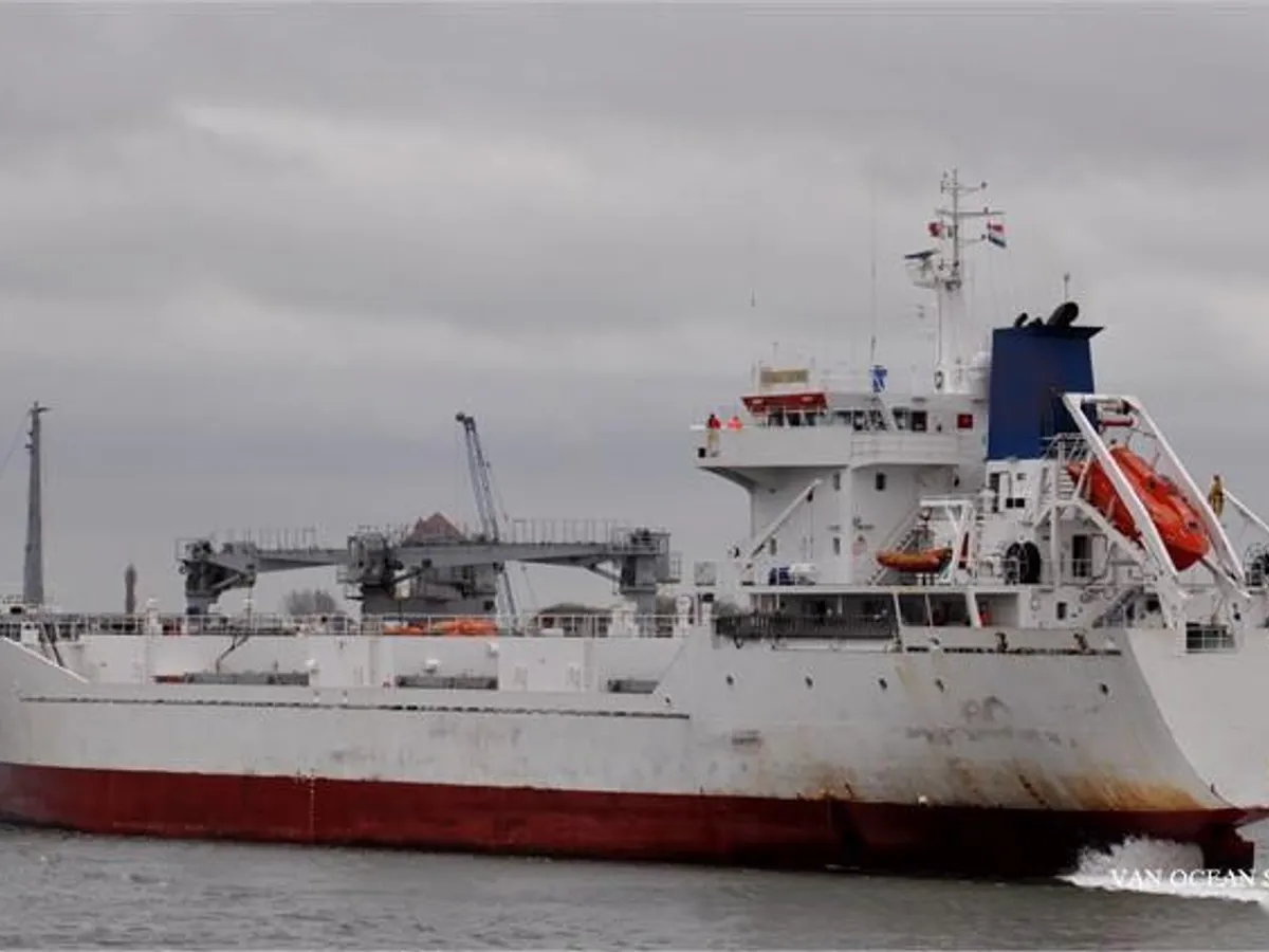Navire frigorifique à vendre