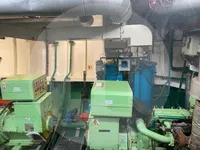 Navire d'arpentage à vendre