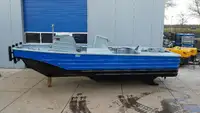 Bateaux de travail à vendre