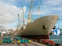 Navire frigorifique à vendre