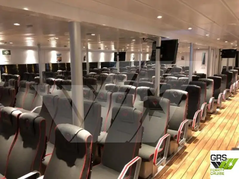 Navire de passagers à vendre