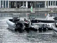Bateau pneumatique semi-rigide à vendre