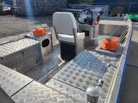 Bateaux de travail à vendre