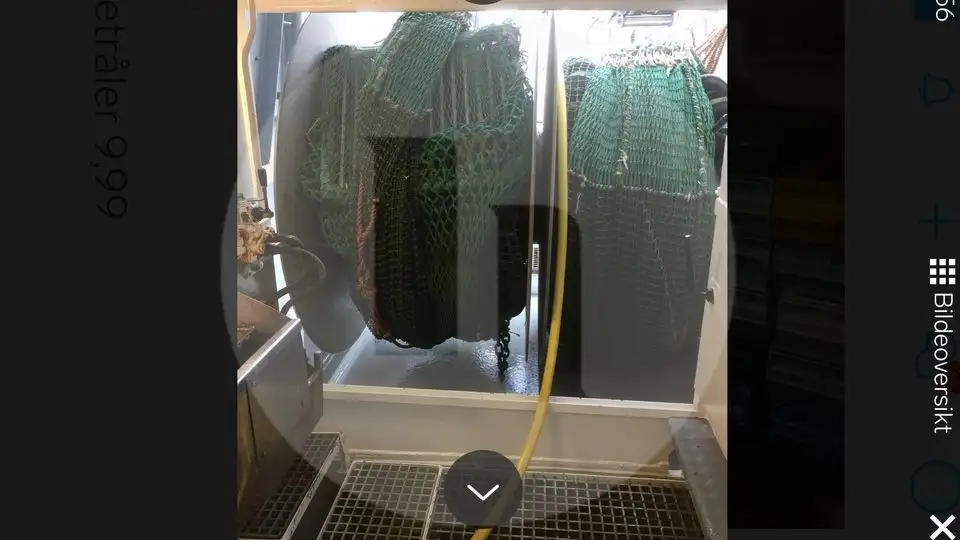 Chalutier à flottaison à vendre