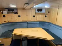 Bateau patrouilleur à vendre