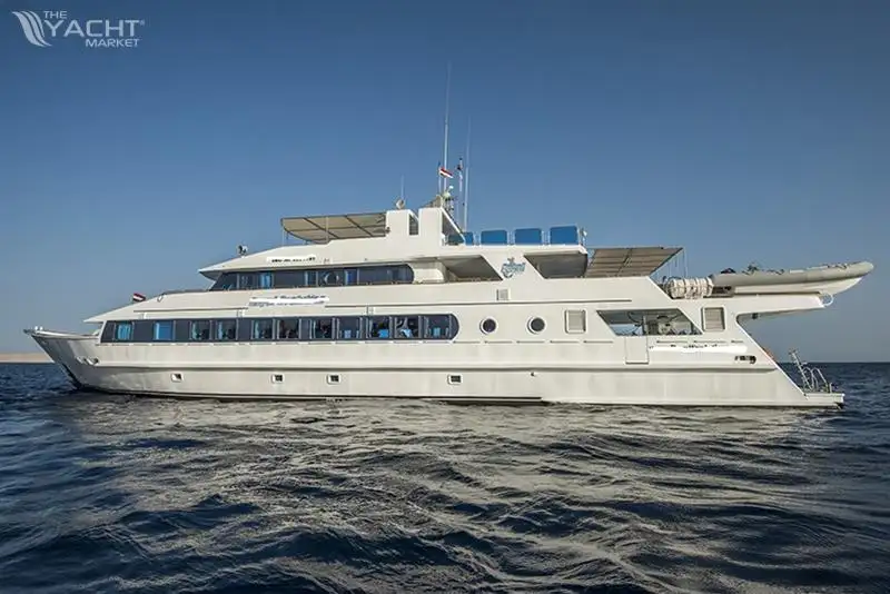 Navire de passagers à vendre