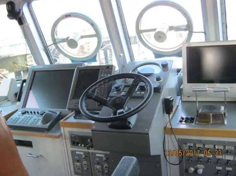 Bateau pilote à vendre