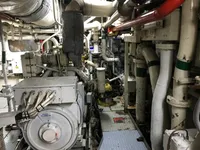 Navire de recherche à vendre