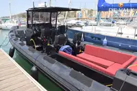 Bateau pneumatique semi-rigide à vendre