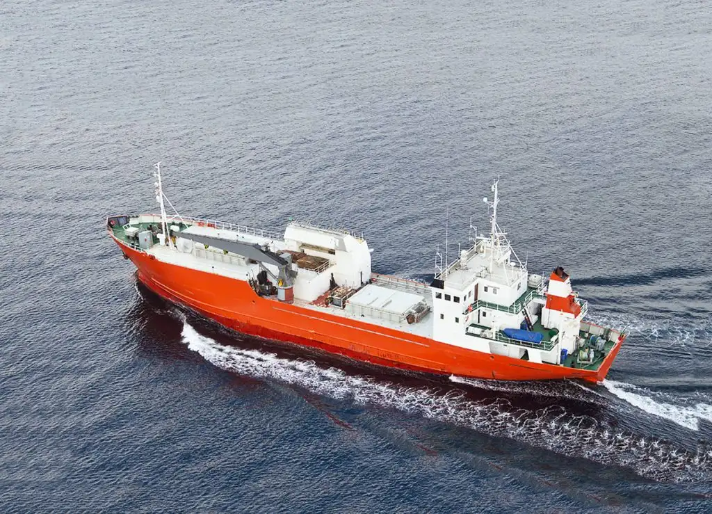 Navire frigorifique à vendre