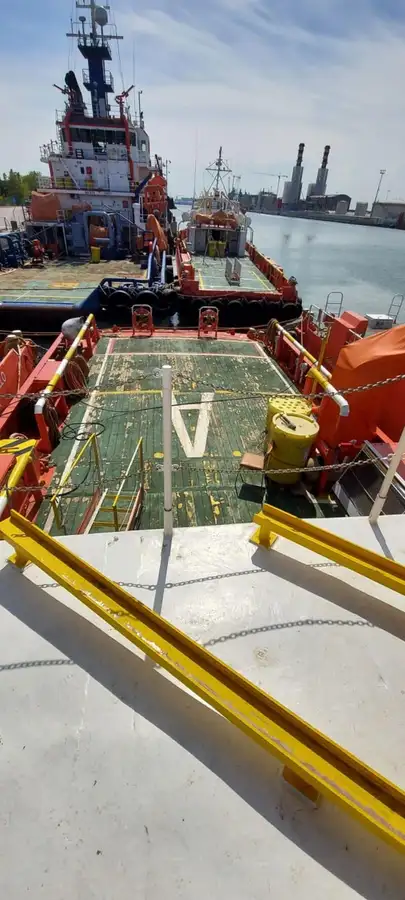 Bateau de transport d'équipage à vendre