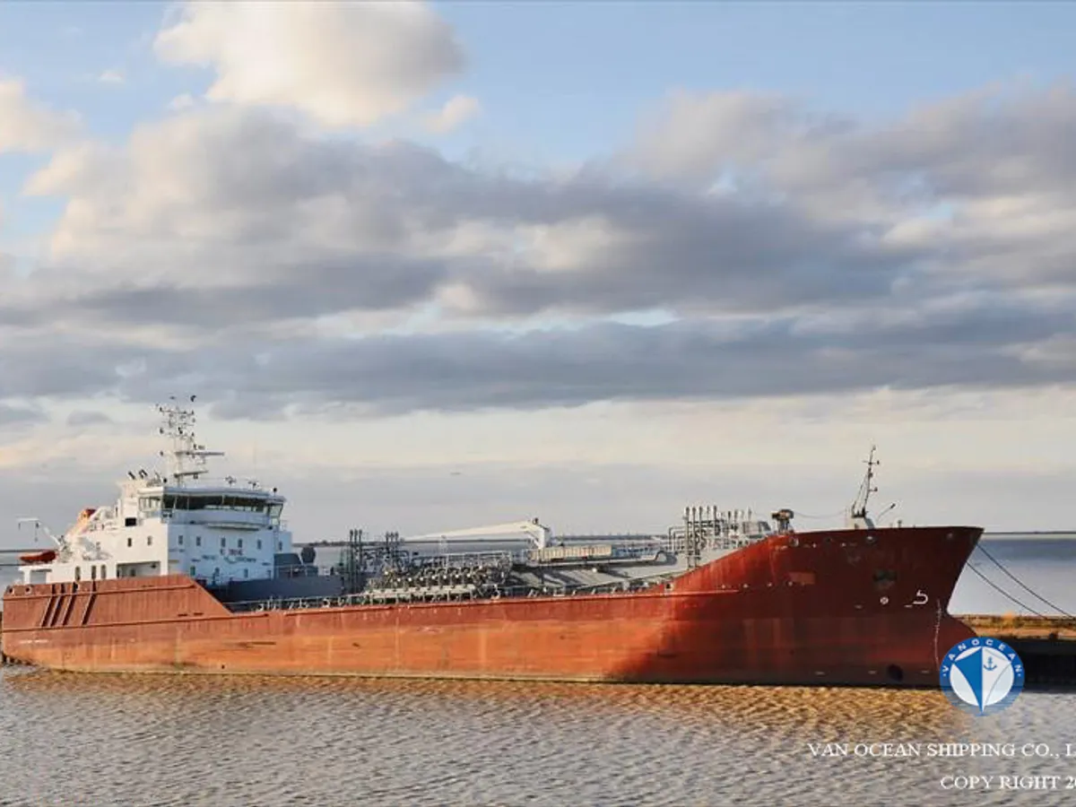 Pétrolier / chimiquier à vendre