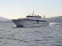 Navire de passagers à vendre