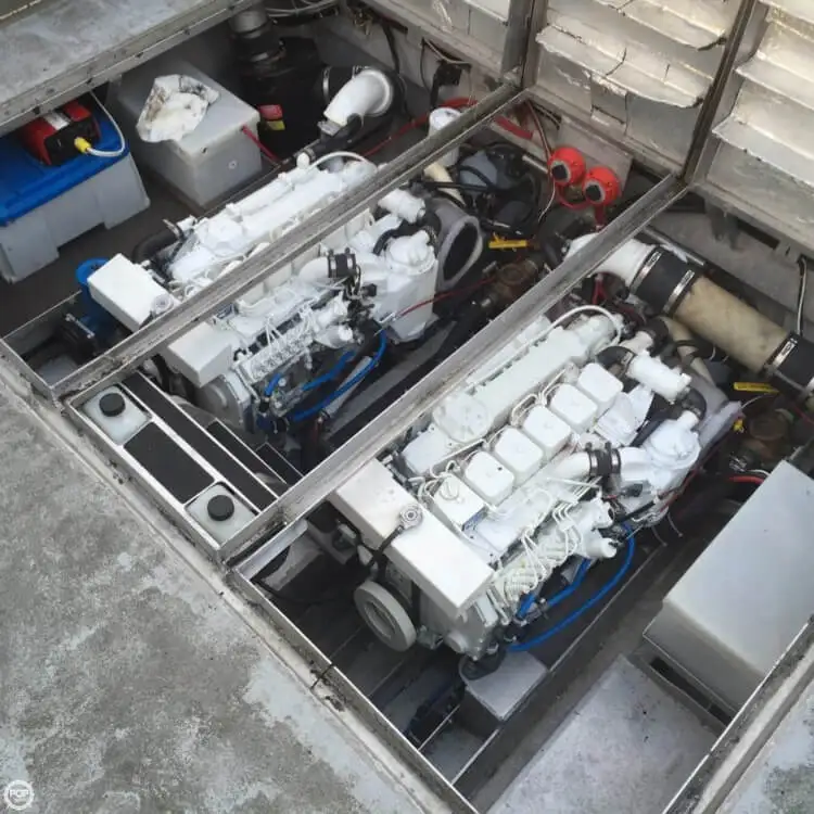 Bateau de transport d'équipage à vendre