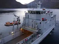 Navire de débarquement, citerne à vendre