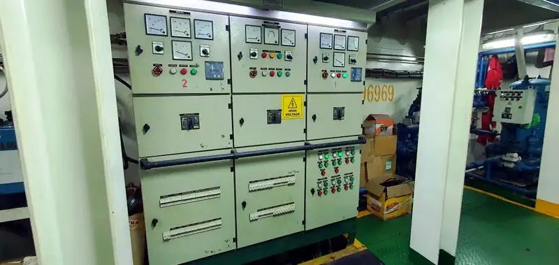 Navire de débarquement, citerne à vendre