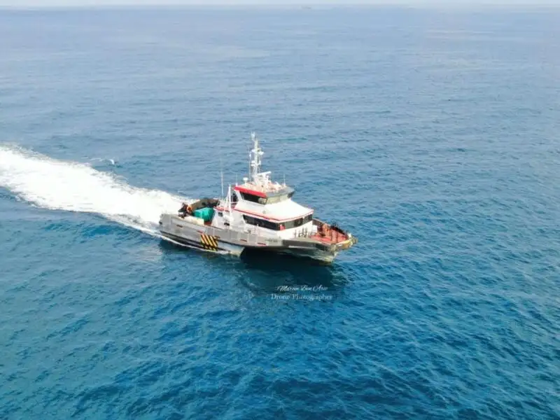 Bateau patrouilleur à vendre