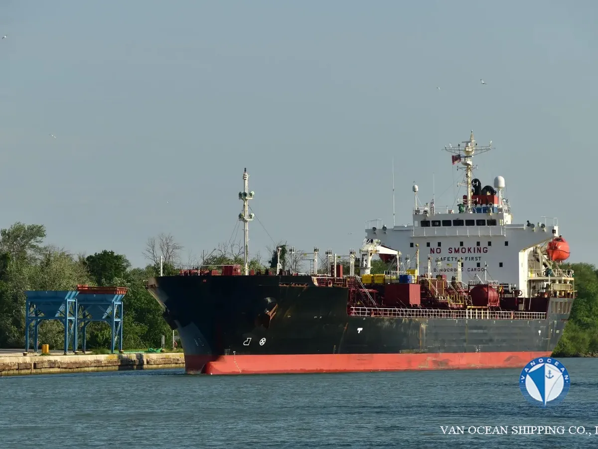 Pétrolier / chimiquier à vendre