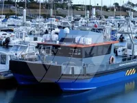 Navire d'arpentage à vendre