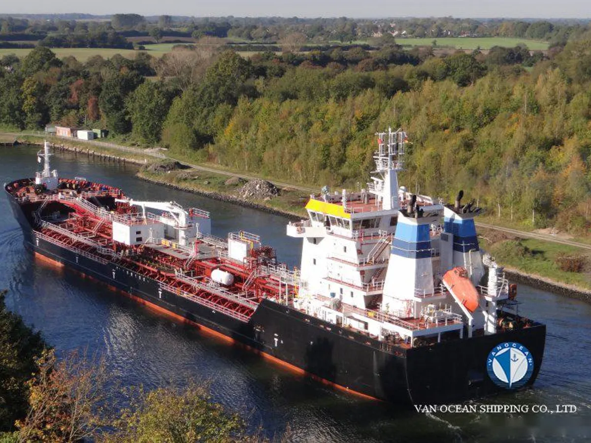 Pétrolier / chimiquier à vendre