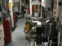 Navire de recherche à vendre