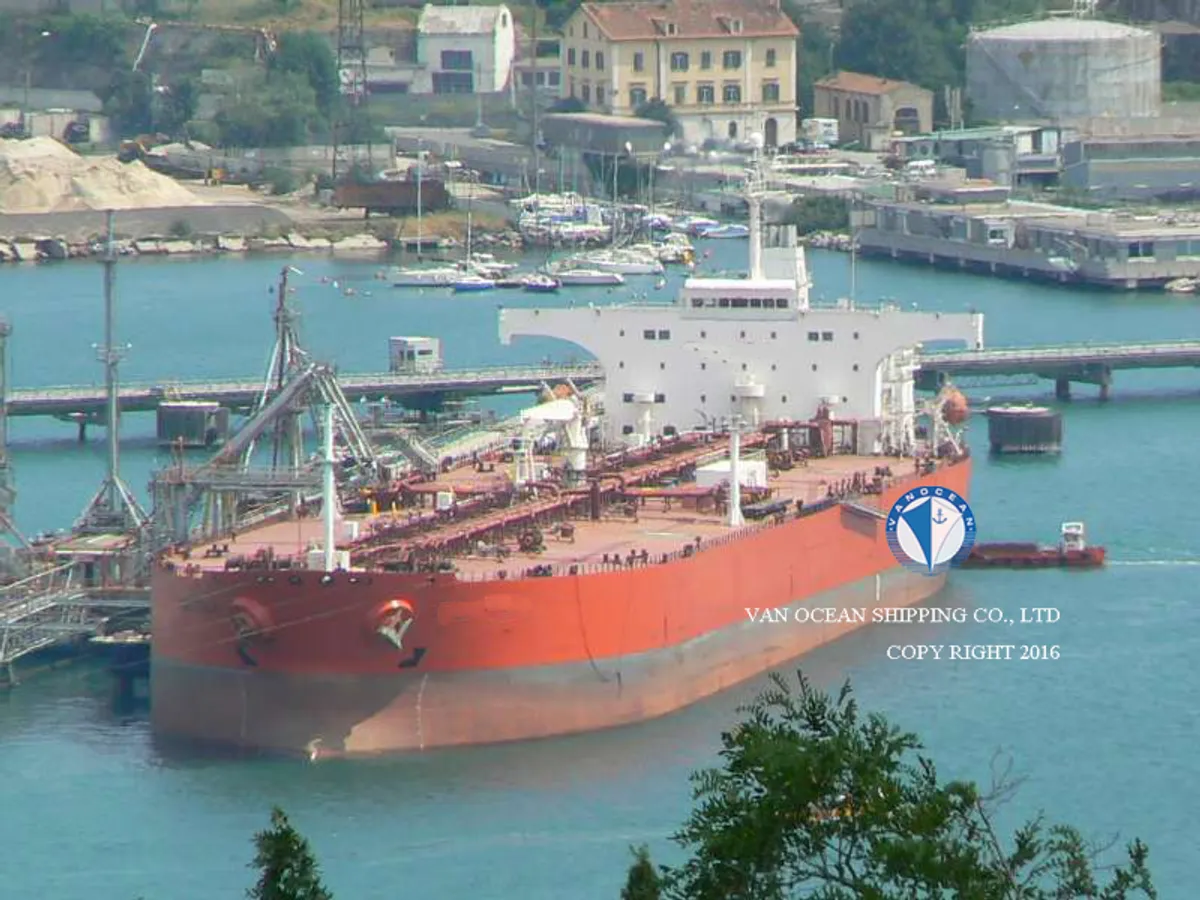 Pétrolier / chimiquier à vendre