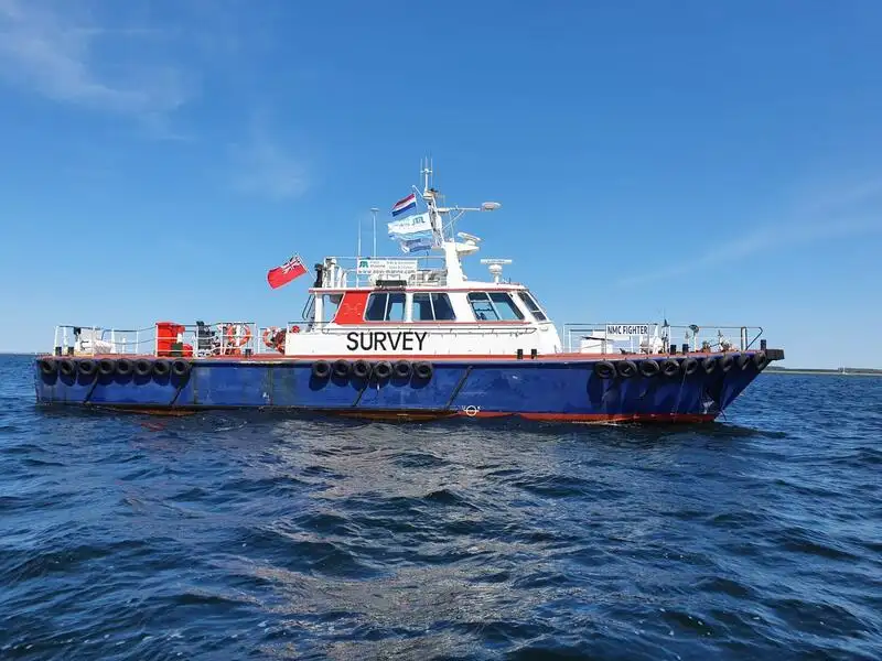 Bateau patrouilleur à vendre