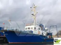 Bateaux de travail à vendre