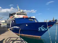 Bateau de croisière à vendre