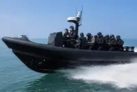 Bateau pneumatique semi-rigide à vendre