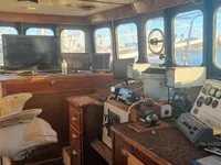 Chalutier à vendre