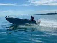 Bateaux de travail à vendre