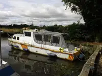 Bateaux de travail à vendre